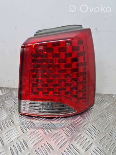 KIA Sorento Lampy tylnej klapy bagażnika 