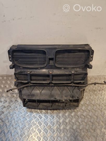 BMW X6 E71 Wlot / Kanał powietrza intercoolera 7195273