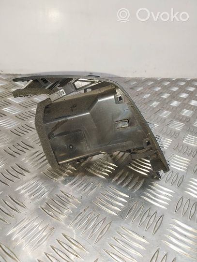 Mitsubishi Pajero Moldura protectora de la rejilla de ventilación lateral del panel 