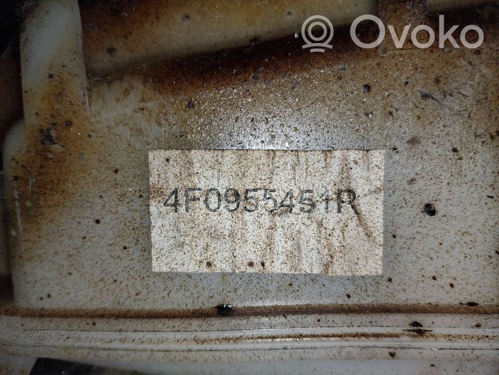 Audi A6 S6 C6 4F Logu šķidruma tvertne 4F0955451R