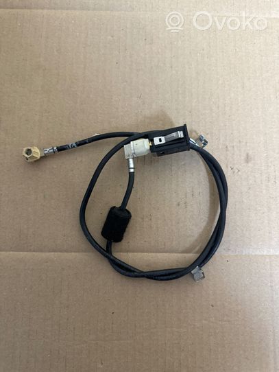 BMW X5 E70 USB-pistokeliitin 9167196