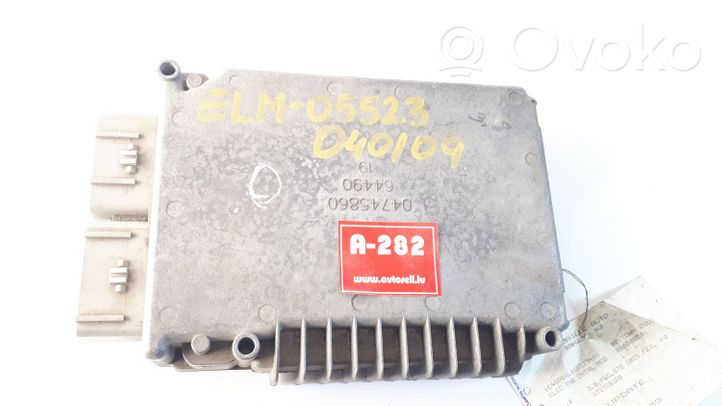 Dodge Caravan Calculateur moteur ECU P04727283AB