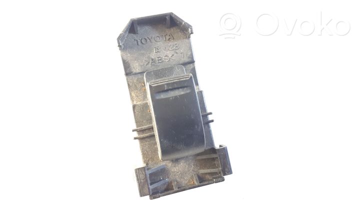 Toyota Land Cruiser (J100) Przyciski szyb 8403060060