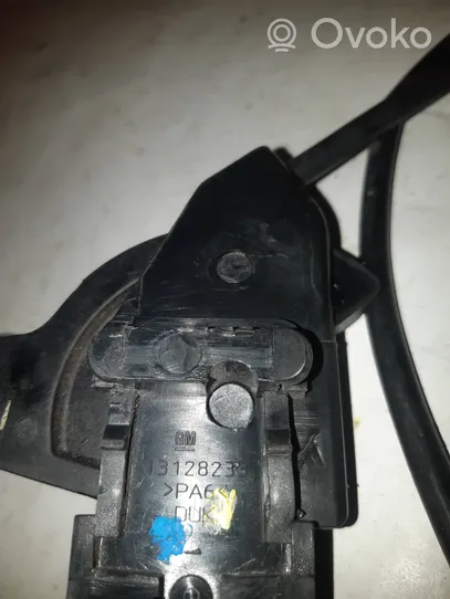 Opel Meriva A Poignée, déverrouillage du capot moteur 13128233