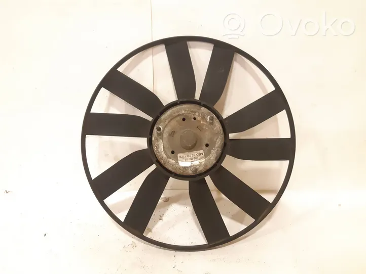 Volkswagen Golf III Hélice moteur ventilateur 1H0119113