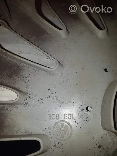 Volkswagen PASSAT B6 Kołpaki nieoryginalne R16 3C0601147