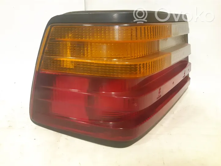 Mercedes-Benz E W124 Lampa tylna 