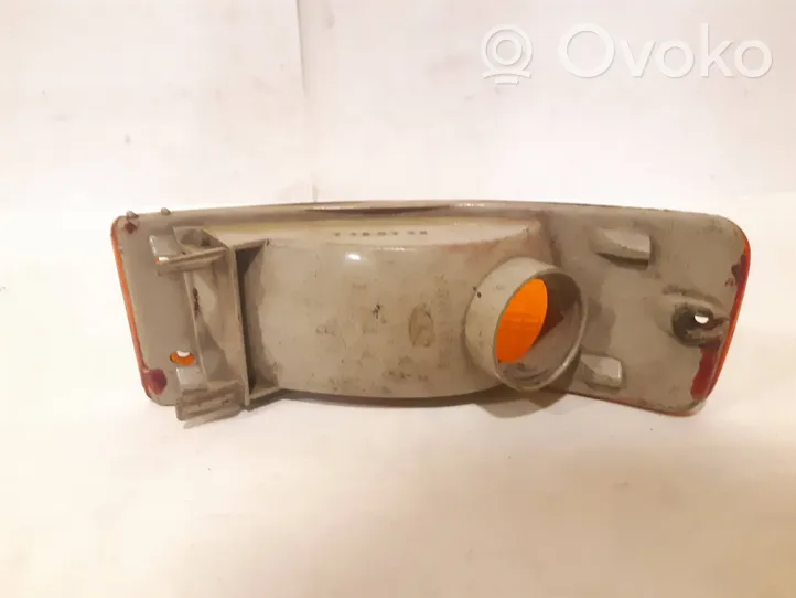 Audi 80 90 B3 Clignotant avant 895953050A