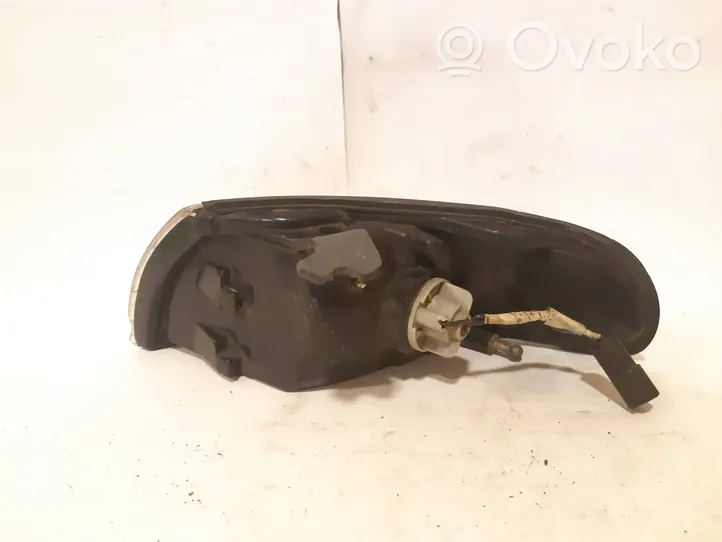 Mazda 626 Indicatore di direzione anteriore 21061612