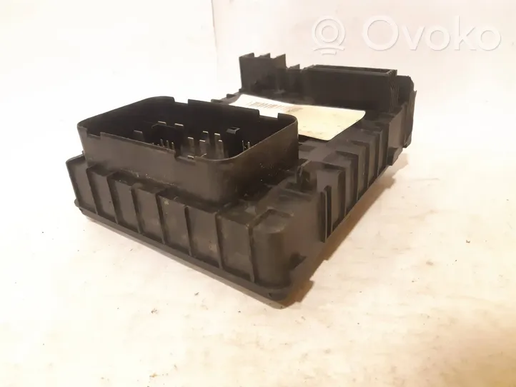 Volkswagen Golf VI Fuse module 1K0937125C