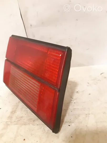 BMW 5 E34 Lampy tylnej klapy bagażnika 1384011