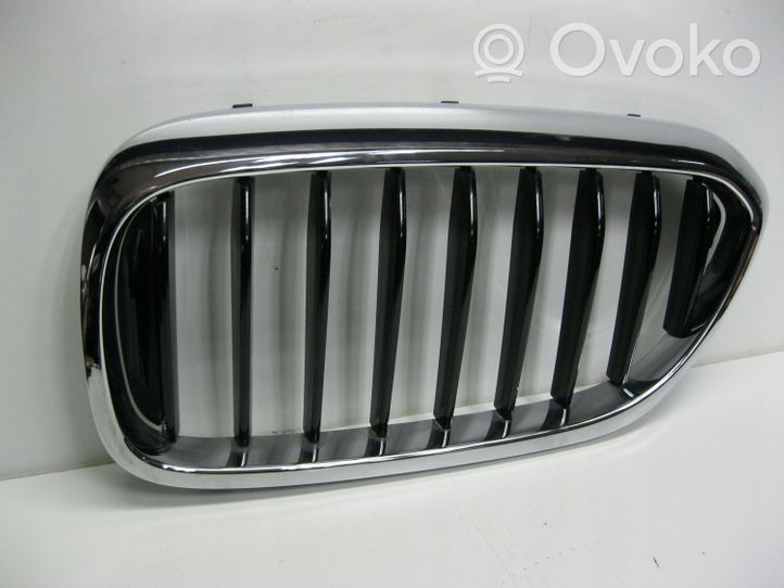 BMW 5 G30 G31 Griglia anteriore 7390863