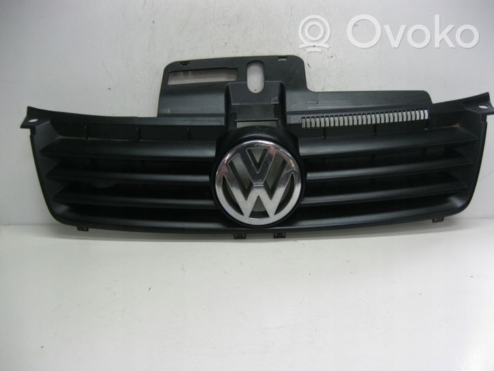 Volkswagen Polo Верхняя решётка 6Q0853651C