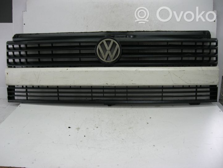 Volkswagen Transporter - Caravelle T4 Maskownica / Grill / Atrapa górna chłodnicy 701853653C