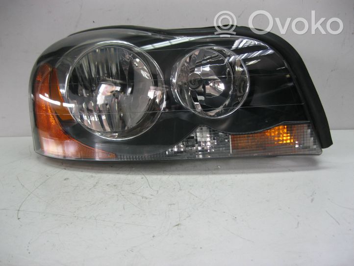 Volvo XC90 Lampa przednia 31111187