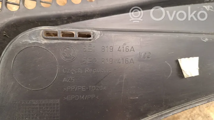 Skoda Octavia Mk3 (5E) Облицовка (облицовки) стеклоочистителей 5E1819416A