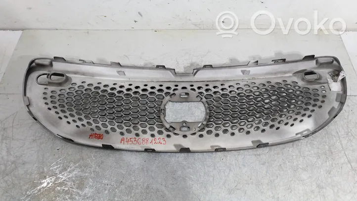 Smart ForFour II W453 Grille calandre supérieure de pare-chocs avant A4538881223