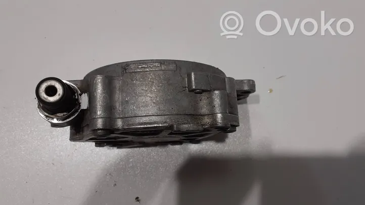 Volkswagen Tiguan Unterdruckpumpe Vakuumpumpe 03L145100