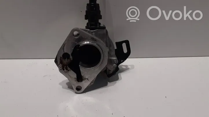 Mercedes-Benz A W176 Pompe à vide 146505272R