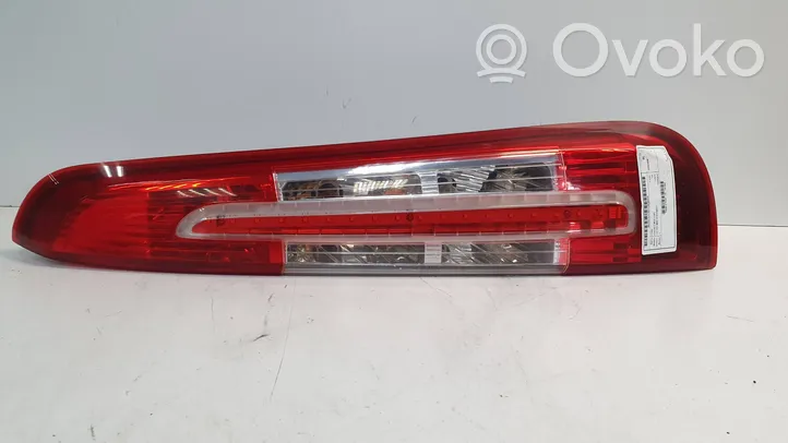 Ford C-MAX I Lampa tylna 