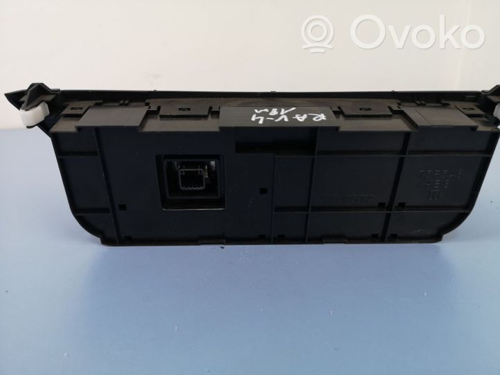 Toyota RAV 4 (XA40) Console centrale, commande chauffage/clim 5590042450