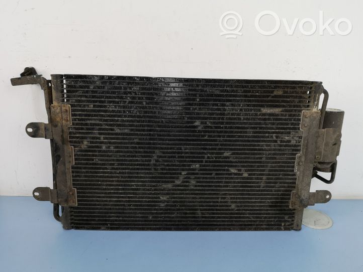 Volkswagen Golf IV Radiateur condenseur de climatisation 1J0820411B