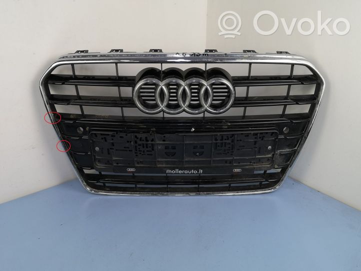 Audi A5 8T 8F Etupuskurin ylempi jäähdytinsäleikkö 8T0853651G