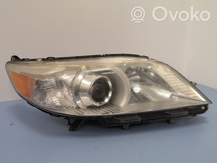 Toyota Sienna XL30 III Phare frontale 8111008030