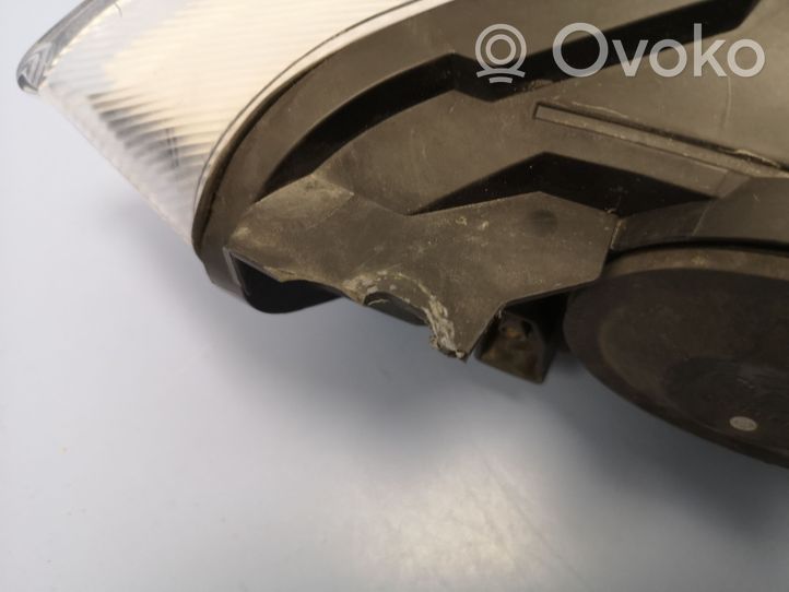 Ford Focus Faro/fanale F1EB13W029AF