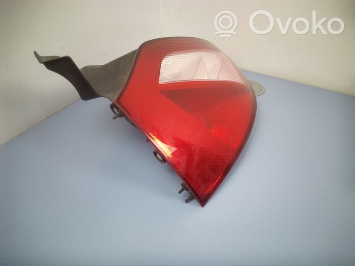 Renault Megane II Lampa tylna 8200073236