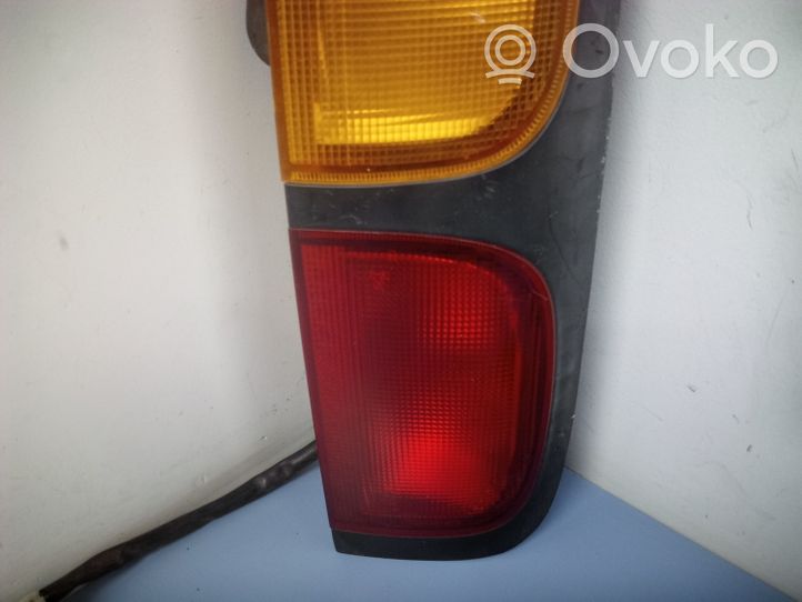 Daihatsu Move L900 Задний фонарь в кузове 8155197219000