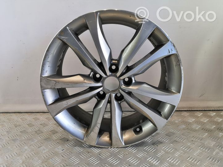 Hyundai Santa Fe R18 alloy rim 529102W285