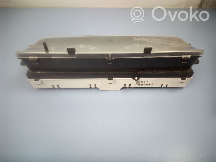 Mitsubishi Pajero Sport I Tachimetro (quadro strumenti) MR590141