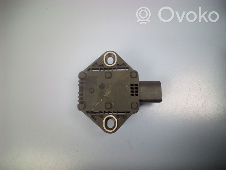 Audi A4 S4 B7 8E 8H ESP (elektroniskās stabilitātes programmas) sensors (paātrinājuma sensors) 8E0907637B