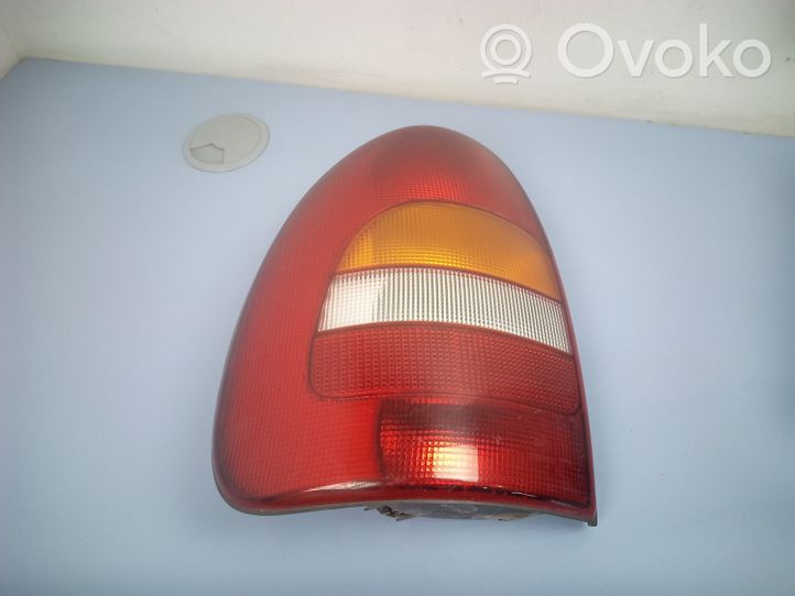 Dodge Caravan Lampa tylna 257970