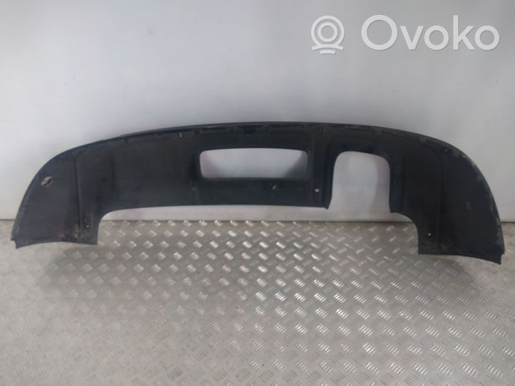 Audi Q3 8U Takapuskurin alaosan lista 8U0807521B