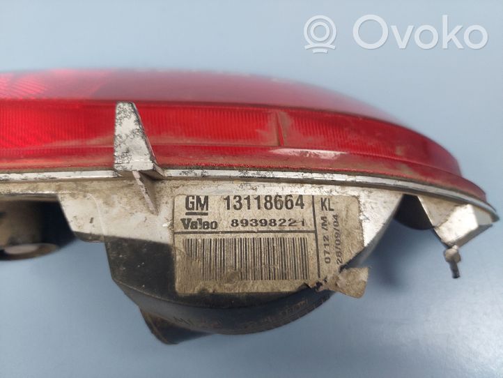 Opel Corsa C Задняя противотуманная фара 13118664