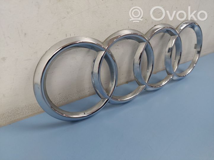 Audi A8 S8 D5 Mostrina con logo/emblema della casa automobilistica 4N0853605