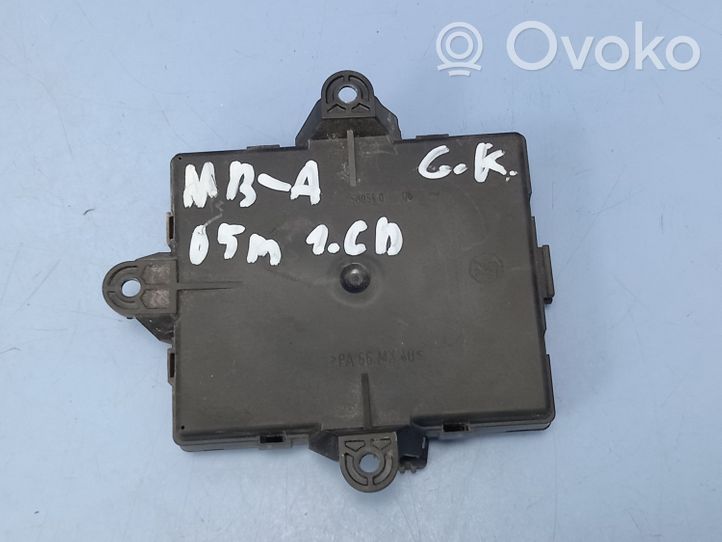 Mercedes-Benz A W168 Unité de commande module de porte A1698207526