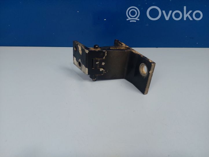 Audi A8 S8 D2 4D Front door upper hinge 4D0831402