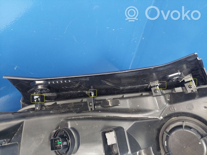 Hyundai Tucson IV NX4 Lampa przednia 92207N7100