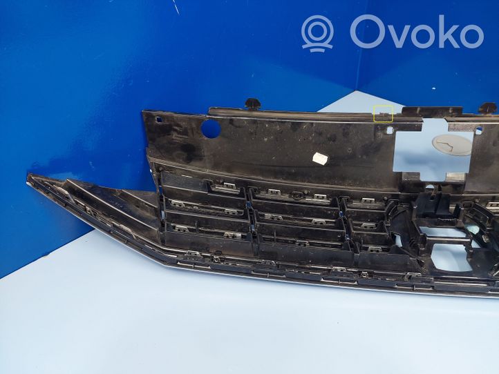 Volkswagen PASSAT B8 Maskownica / Grill / Atrapa górna chłodnicy 3G0853653K