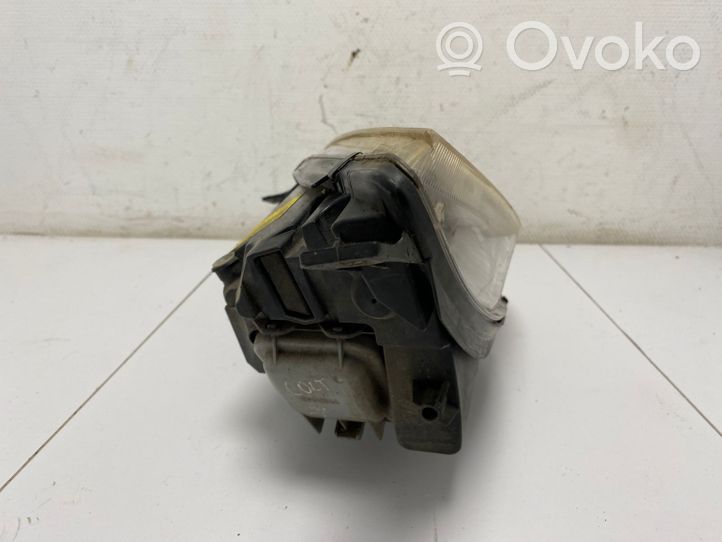 Mitsubishi Colt Faro/fanale MR957354