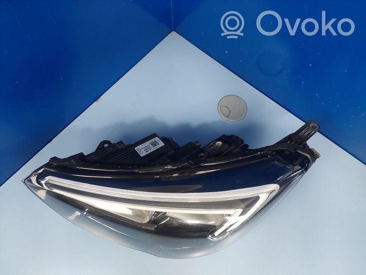 Opel Crossland X Lampa przednia 13467967