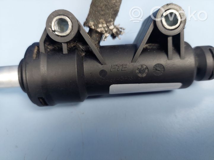 BMW 3 E46 Główny cylinder sprzęgła 21526758822