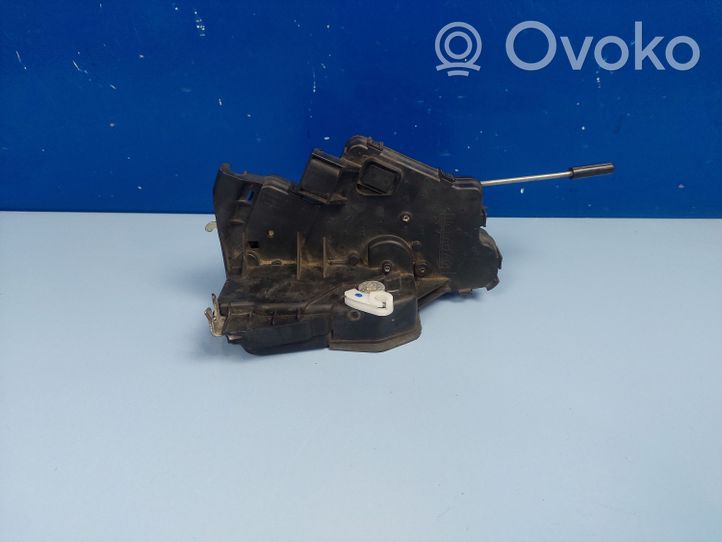 BMW 3 E46 Etuoven lukko 51227011245