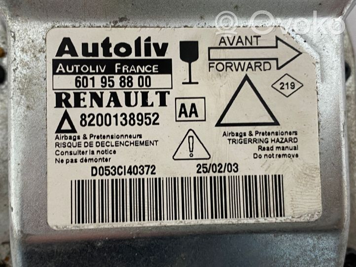 Renault Laguna II Module de contrôle airbag 8200138952