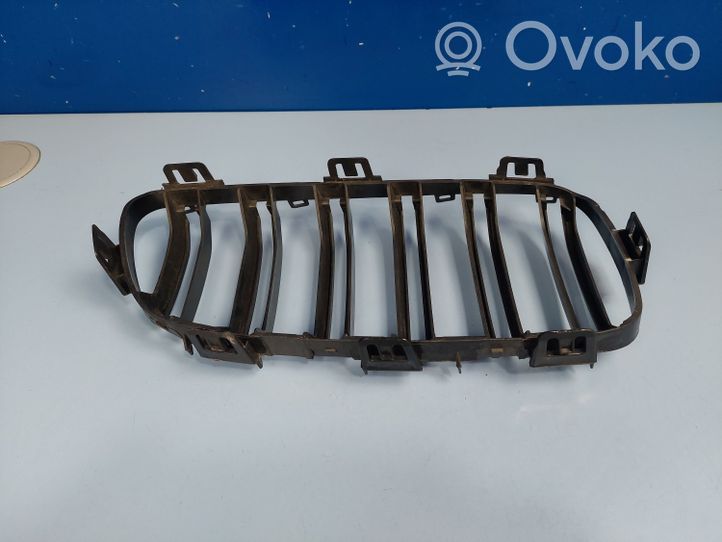 BMW 4 F32 F33 Maskownica / Grill / Atrapa górna chłodnicy 7294817