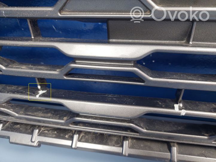 Toyota RAV 4 (XA50) Grotelės viršutinės 5311242340