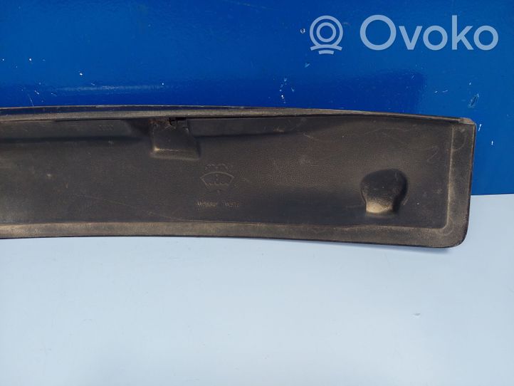 Audi A2 Grille calandre supérieure de pare-chocs avant 8Z0853631